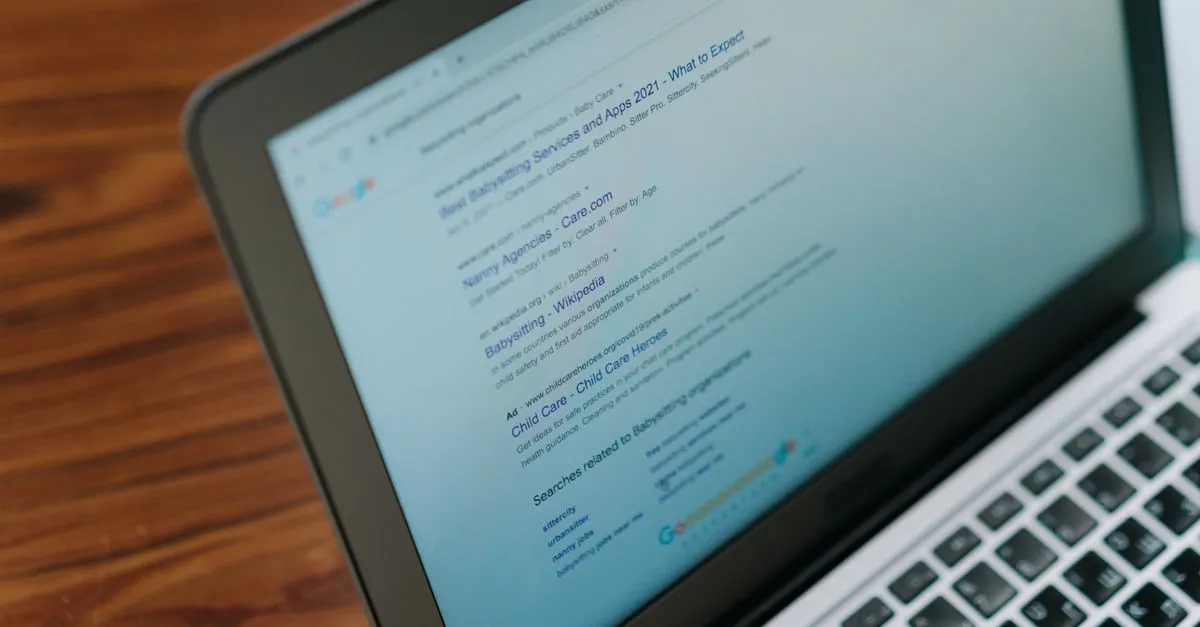 Laptop showing a search engine, where page speed and mobile affect rankings.