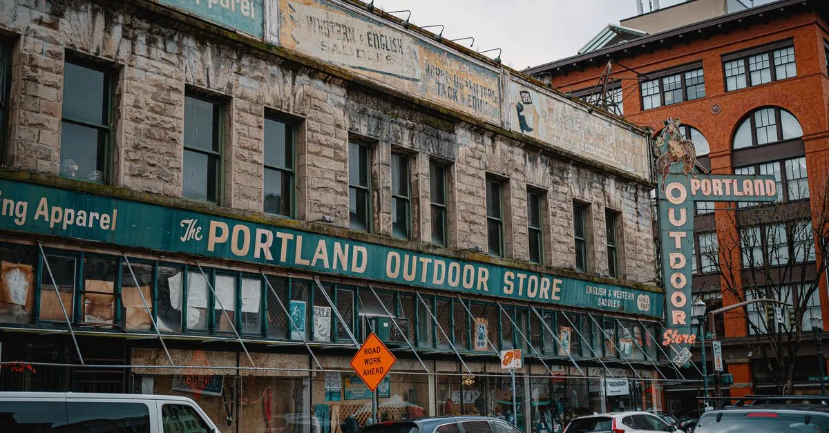 The vintage storefront of the independent Portland Outdoor Store in downtown Portland, Oregon, an old-school local business that lives or dies by the map pack.